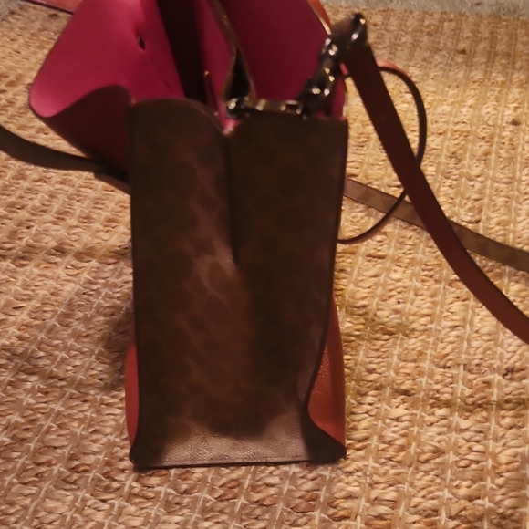Coach Pink and Tan Tote Bag with Structured Design - Picture 5 of 12